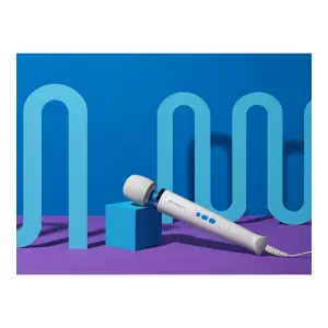 Magic Wand Plus - White – sex wand vibrator – view 3